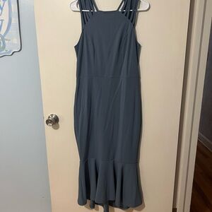 Elegant Blue Sleeveless Midi Dress